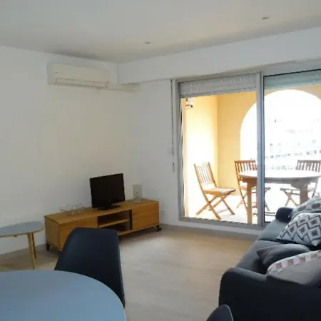 Apartamento Studio Hyeres, 1 Piece, 4 Personnes - Fr-1-335-72 Hyères