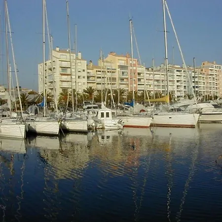 Apartamento Studio Hyeres, 1 Piece, 4 Personnes - Fr-1-335-72 *